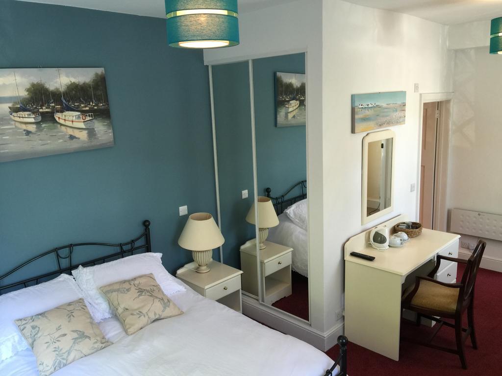 Cottage Inn Lynton Room photo
